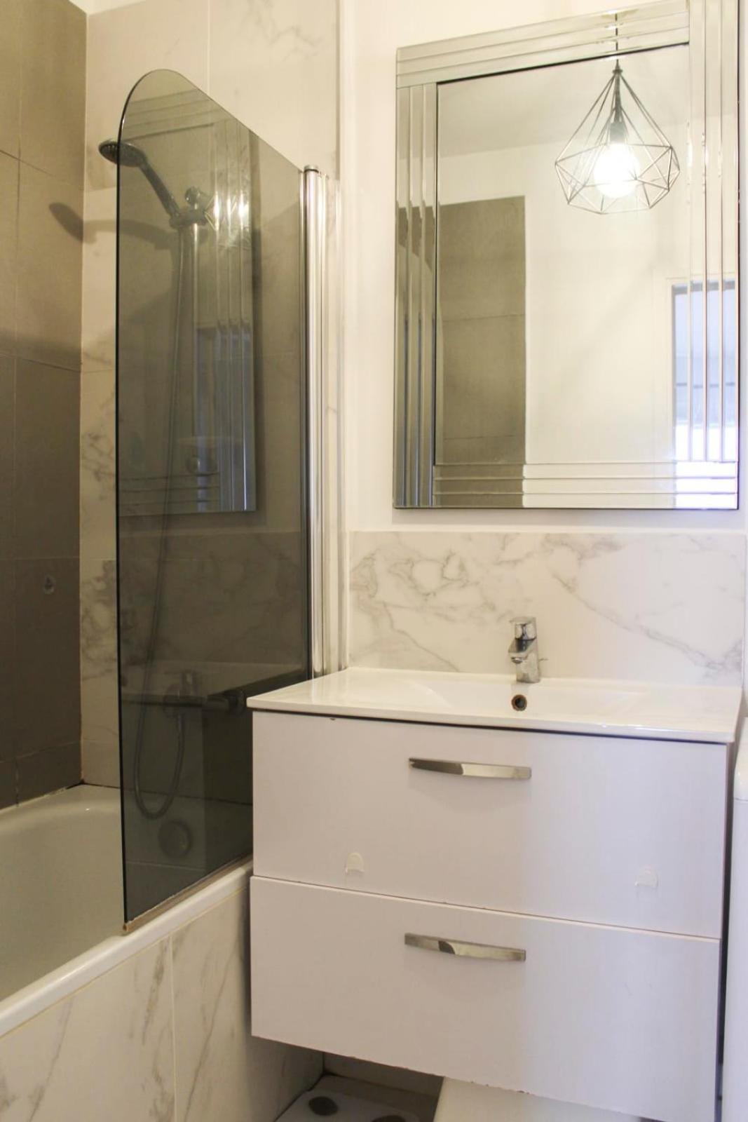 Flat With Breathtaking Views - Close Stadiums Apartment